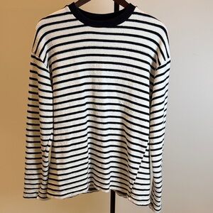 Storia | Black & White Striped Long Sleeve Knit Top | Oversized & Relaxed. SZ M